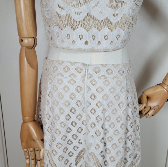 Two Sisters Two-Piece Eyelet Chic Bridal High-Low Skirt Set Size 8 - Picture 12 of 15